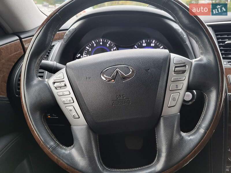Позашляховик / Кросовер Infiniti QX80 2016 в Чернігові