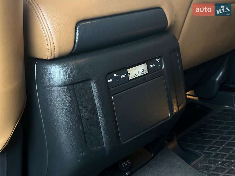 Внедорожник / Кроссовер Infiniti QX80 2017 в Киеве