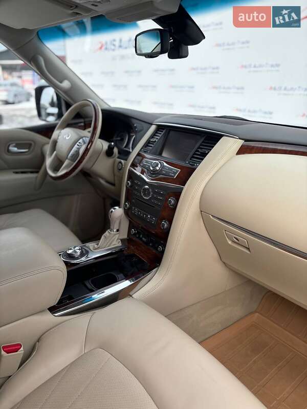 Позашляховик / Кросовер Infiniti QX80 2016 в Києві