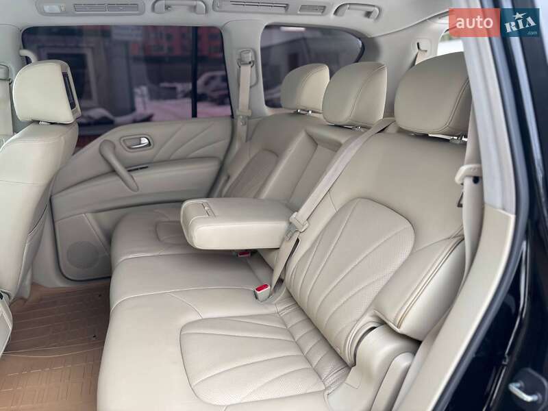 Позашляховик / Кросовер Infiniti QX80 2016 в Києві