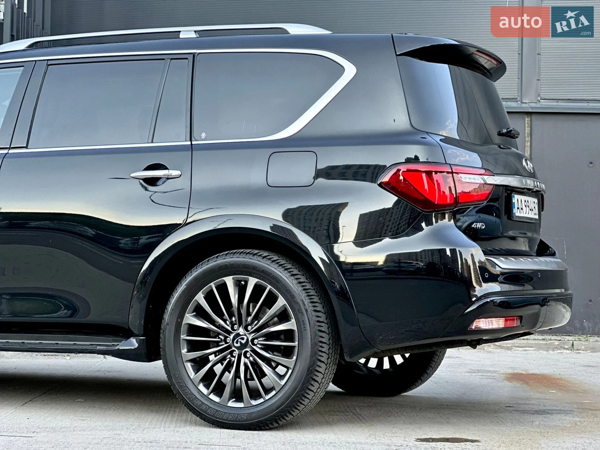 2023 Infiniti QX80 - мініатюра 12