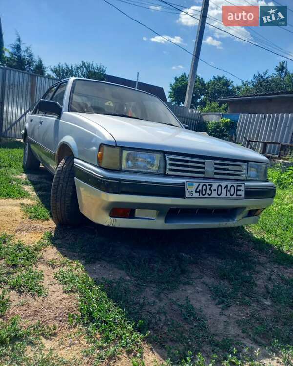 Седан Isuzu Aska 1984 в 
