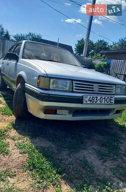 Седан Isuzu Aska 1984 в 