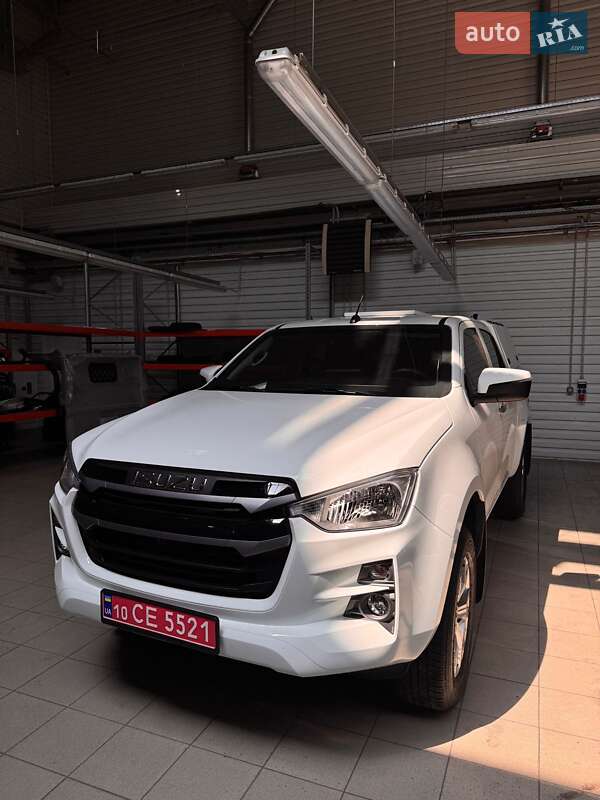 Пикап Isuzu D-Max 2025 в 