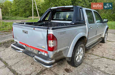 Пикап Isuzu D-Max 2004 в 