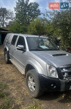 Пикап Isuzu D-Max 2011 в 