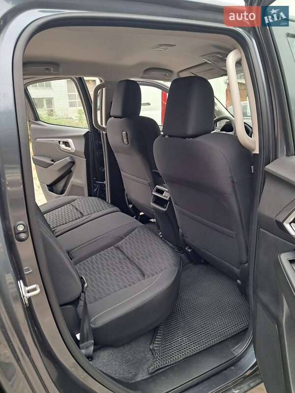 Пікап Isuzu D-Max 2025 в Дніпрі фото 9 Пікап Isuzu D-Max 2025 в Дніпрі