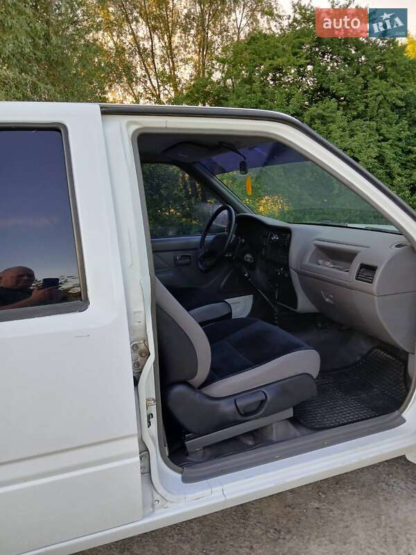 Пікап Isuzu Faster 1999 в Звягелі