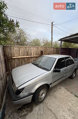 Седан Isuzu Gemini 1986 в 