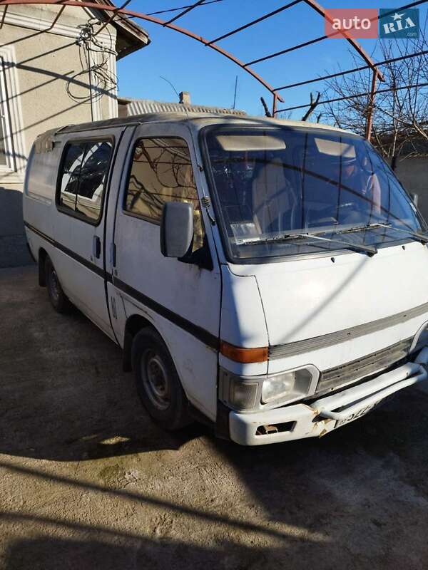 Микроавтобус Isuzu Midi 1993 в Белгороде-Днестровском