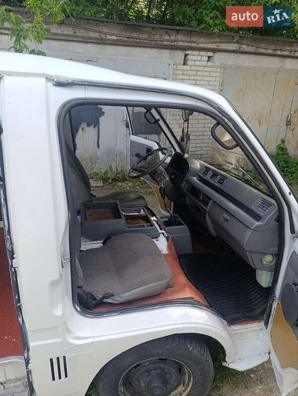 Минивэн Isuzu Midi 1996 в Киеве фото 4 Минивэн Isuzu Midi 1996 в Киеве