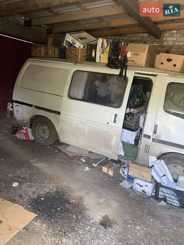 Микроавтобус Isuzu Midi 1986 в 