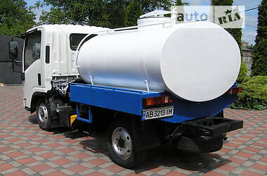 Цистерна Isuzu NLR 2014 в 