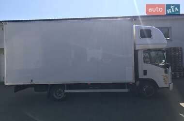 Грузовой фургон Isuzu NPR 2013 в 