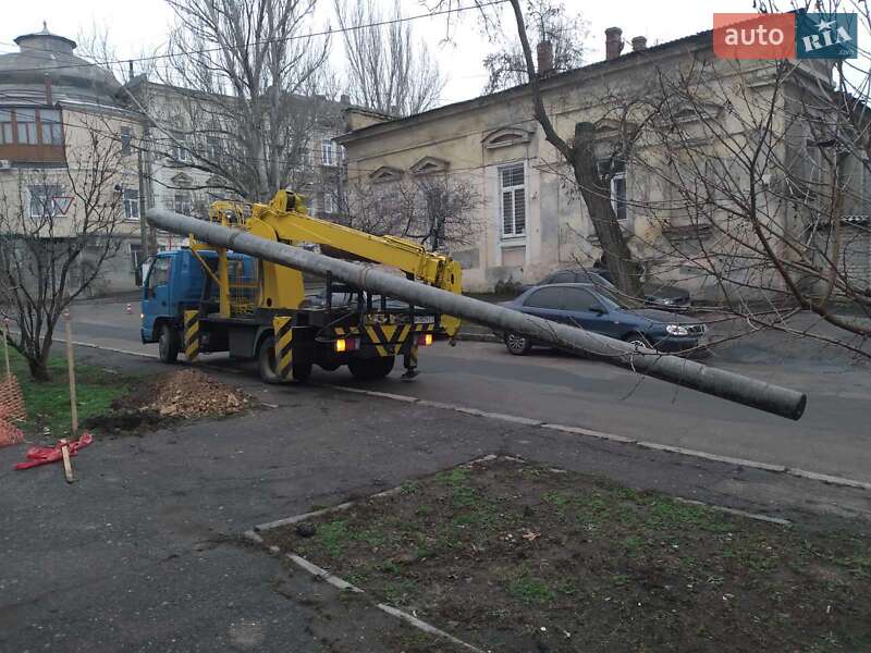 Бурова установка Isuzu NQR 2008 в Одесі