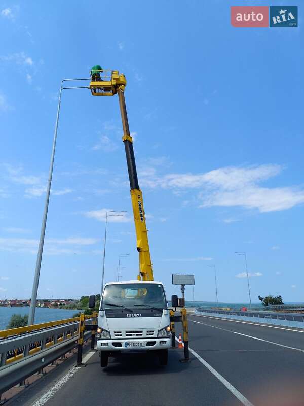 Автовышка Isuzu NQR 2014 в Одессе