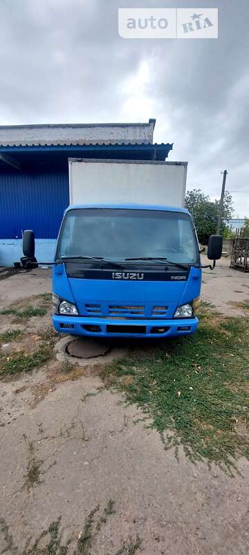 Грузовой фургон Isuzu NQR 2008 в Александрие