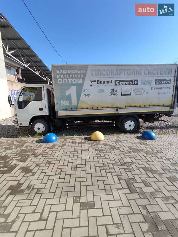 Isuzu NQR 2007