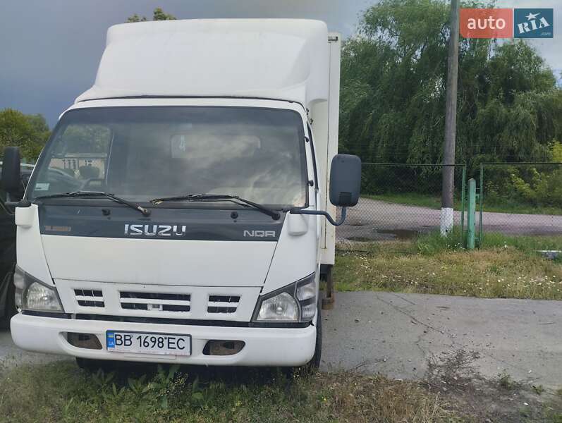 Isuzu NQR 2007