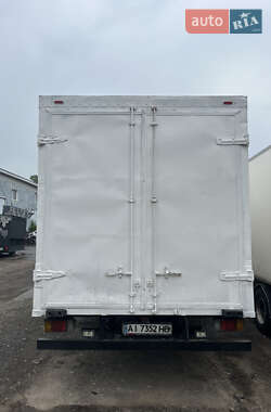 Грузовой фургон Isuzu NQR 2007 в 
