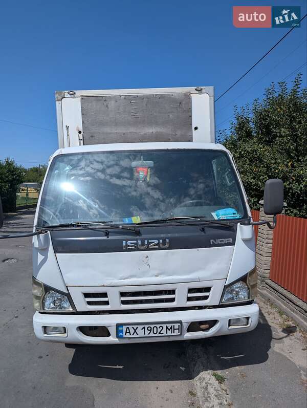 Рефрижератор Isuzu NQR 2008 в Самборе