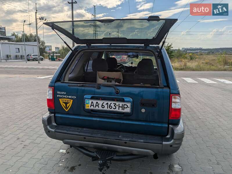 Внедорожник / Кроссовер Isuzu Rodeo 2002 в Киеве