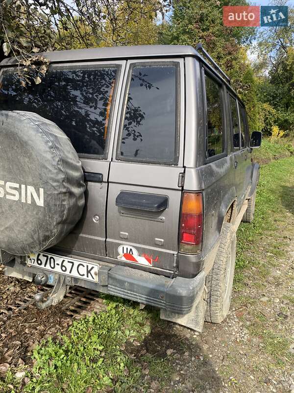 Внедорожник / Кроссовер Isuzu Trooper 1988 в Тячеве