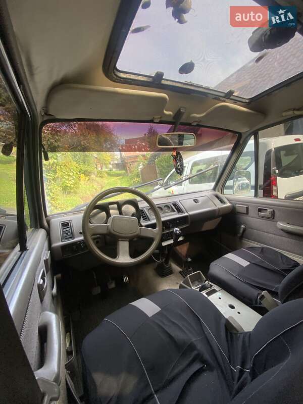 Внедорожник / Кроссовер Isuzu Trooper 1988 в Тячеве