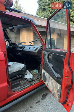 Позашляховик / Кросовер Isuzu Trooper 1988 в 