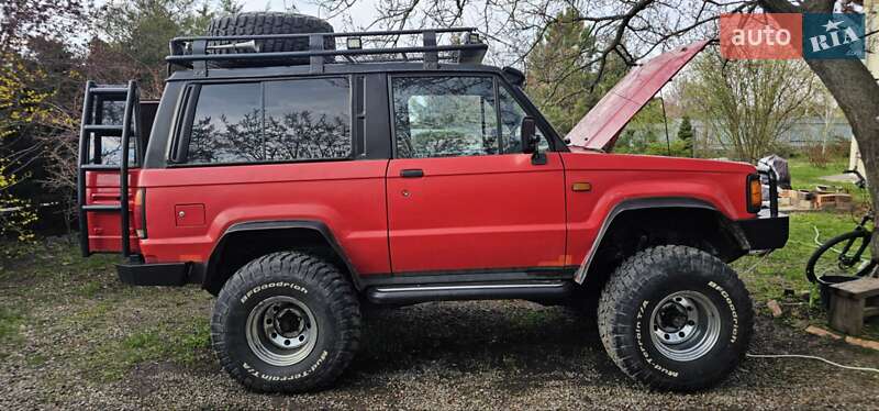 Позашляховик / Кросовер Isuzu Trooper 1990 в Кривому Розі