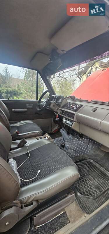 Позашляховик / Кросовер Isuzu Trooper 1990 в Кривому Розі