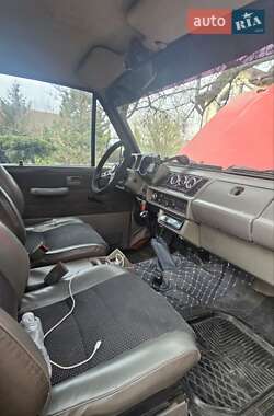 Внедорожник / Кроссовер Isuzu Trooper 1990 в 
