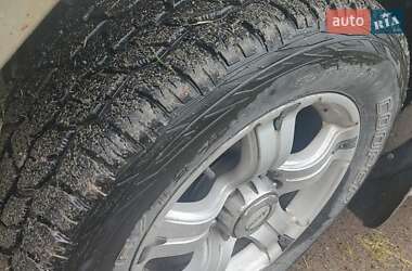 Внедорожник / Кроссовер Isuzu Trooper 2000 в 