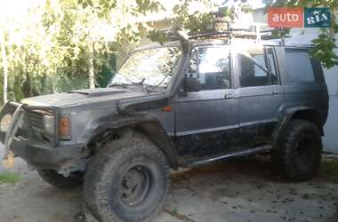 Внедорожник / Кроссовер Isuzu Trooper 1988 в 