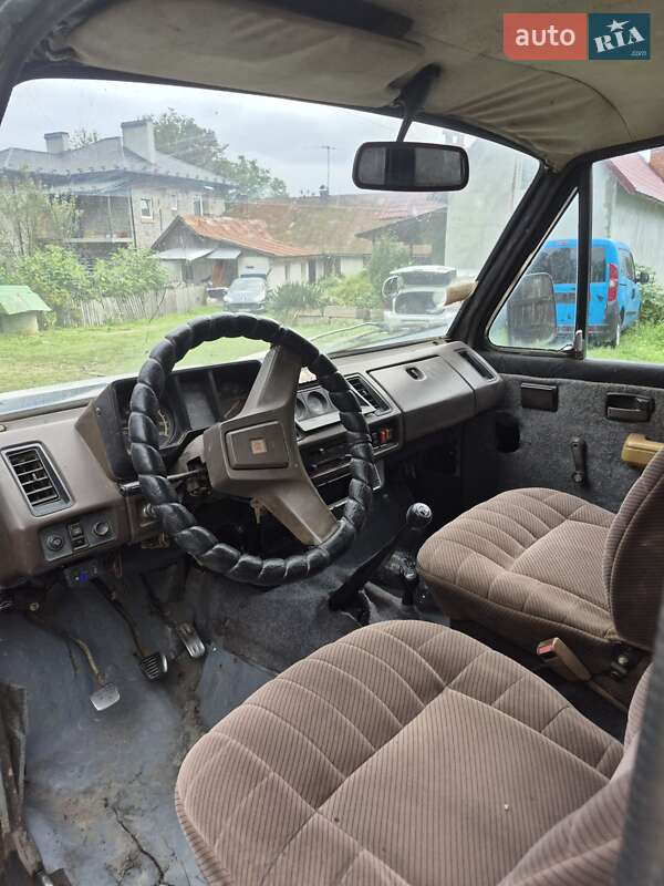 Внедорожник / Кроссовер Isuzu Trooper 1984 в Львове фото 8 Внедорожник / Кроссовер Isuzu Trooper 1984 в Львове