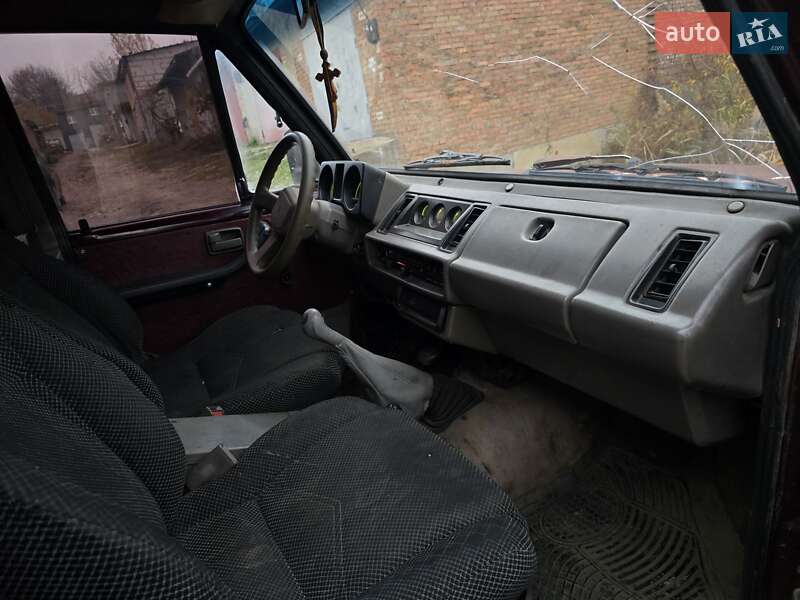 Внедорожник / Кроссовер Isuzu Trooper 1986 в Хмельницком фото 9 Внедорожник / Кроссовер Isuzu Trooper 1986 в Хмельницком