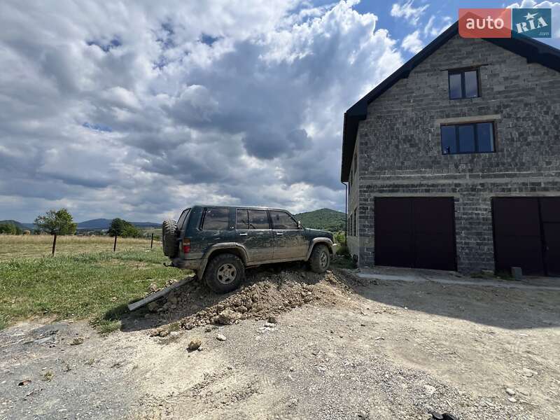 Позашляховик / Кросовер Isuzu Trooper 1996 в Надвірній