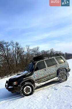 Внедорожник / Кроссовер Isuzu Trooper 1998 в Полтаве