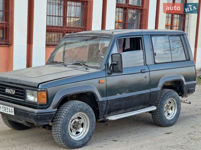 Внедорожник / Кроссовер Isuzu Trooper 1987 в Хусте фото 2 Внедорожник / Кроссовер Isuzu Trooper 1987 в Хусте