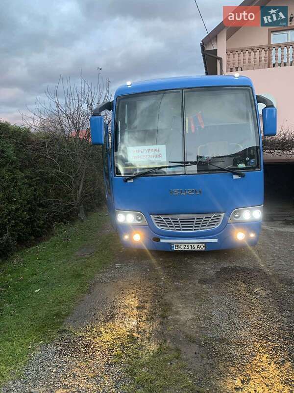 Туристичний / Міжміський автобус Isuzu Turkuaz 2007 в Трускавці