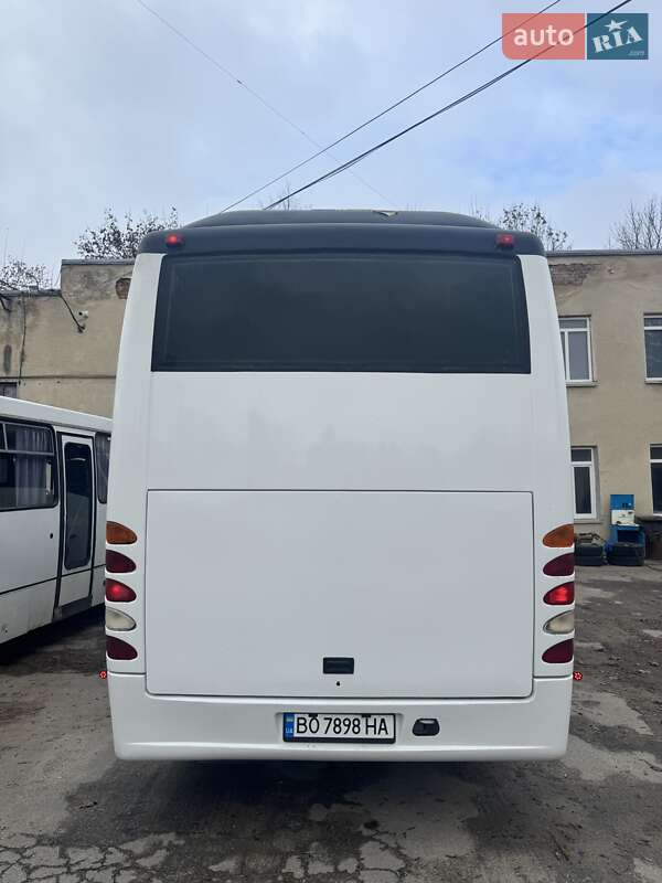 Туристический / Междугородний автобус Isuzu Turquoise 2001 в Тернополе