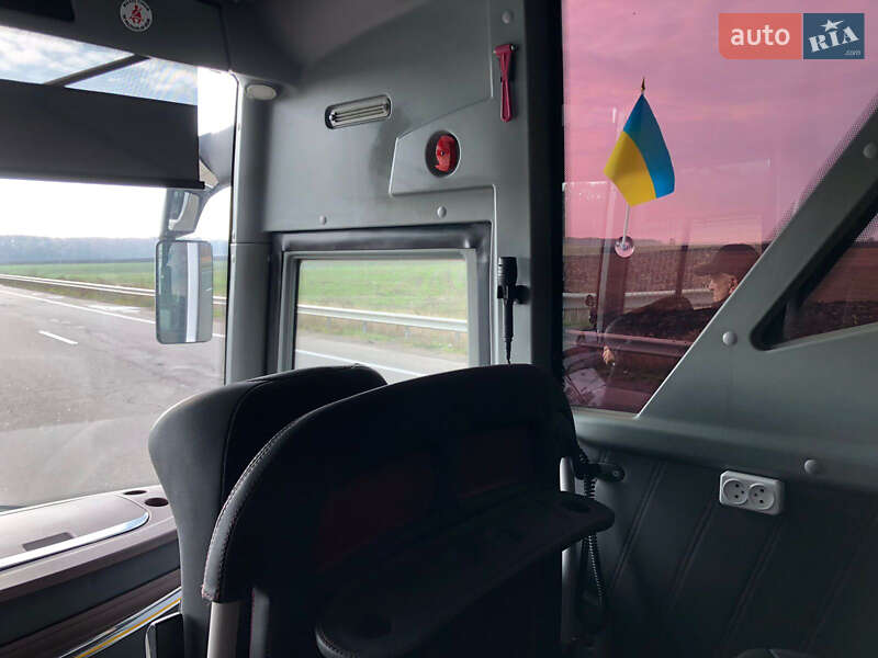 Туристический / Междугородний автобус Isuzu Visigo 2013 в Умани