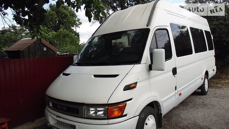 Микроавтобус Iveco 35C13 2000 в Мариуполе