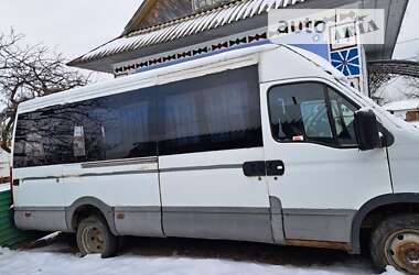 Другие автобусы Iveco 35C13 2001 в Косове