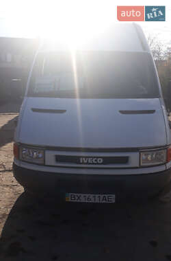 Міський автобус Iveco 35C13 2003 в Кам'янець-Подільському