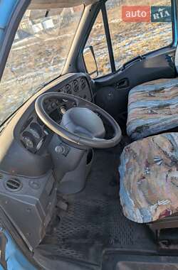 Грузовой фургон Iveco 35C13 2001 в Чернигове