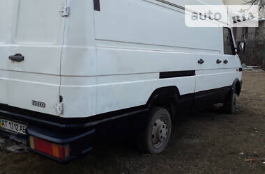 Грузопассажирский фургон Iveco 35S13 1998 в Ивано-Франковске