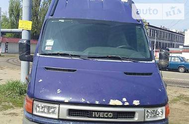 Грузопассажирский фургон Iveco 35S13 2001 в Киеве