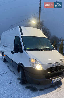 Грузовой фургон Iveco 35S13 2013 в Почаеве