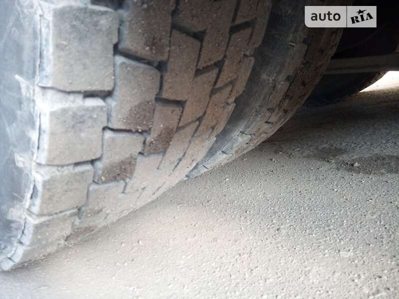 Тягач Iveco 2009 в Києві